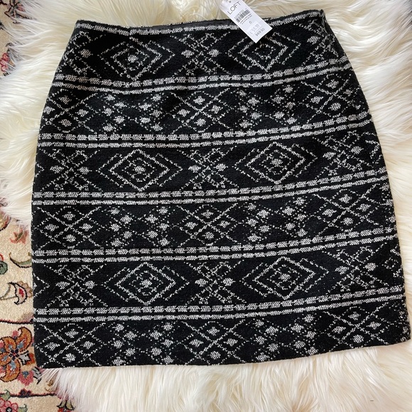 LOFT Dresses & Skirts - Loft Black and Gray Ikat Skirt